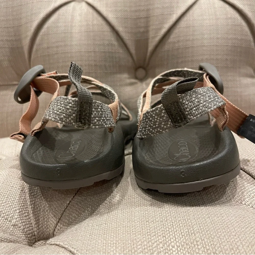 Chaco ZX/1 Ecotread sandals Gray and pink color way. Girls size 3. Waterproof